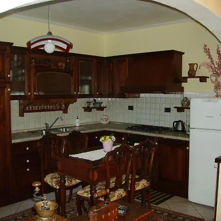 فندق مبيت وإفطار B&B Madonna Della Neve ستريزا