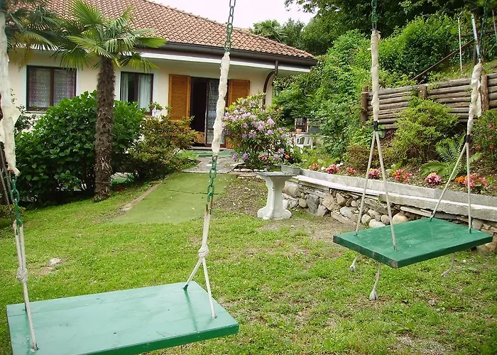 Oda ve Kahvaltı Madonna Della Neve Stresa